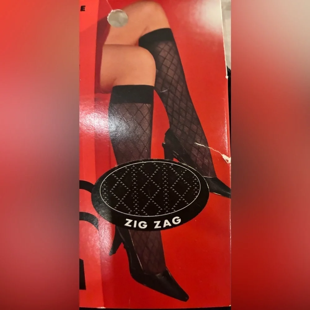 Vintage Black Trouser Socks zig zag design Leggs